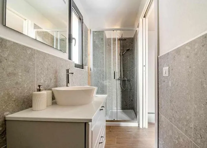 Peroni With Swimming Pool *