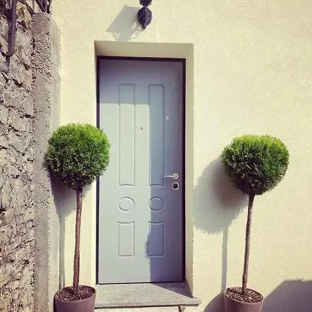 Peroni With Swimming Pool Apartmán